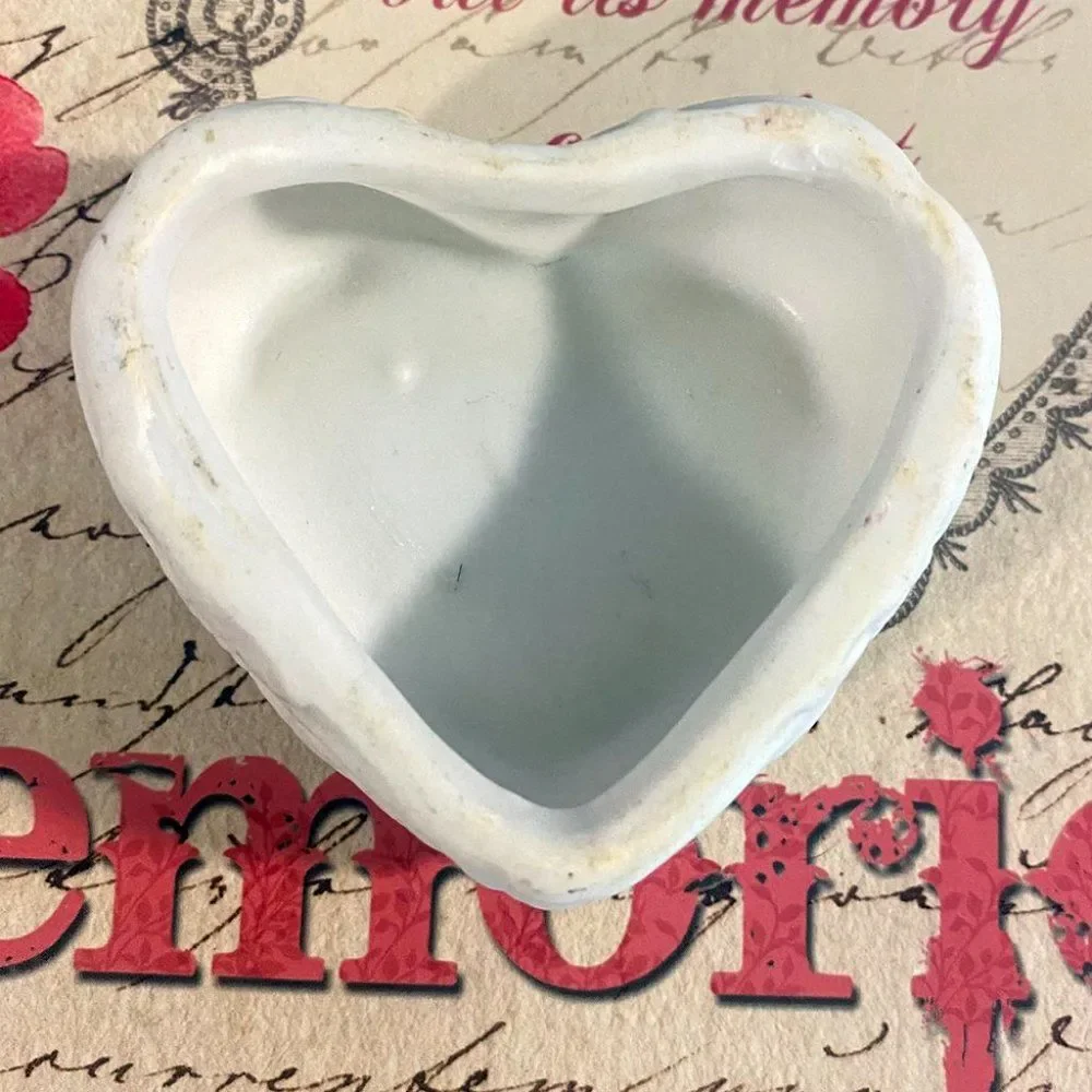 Vintage Ceramic Heart Shaped Trinket Box Keepsake Holder
